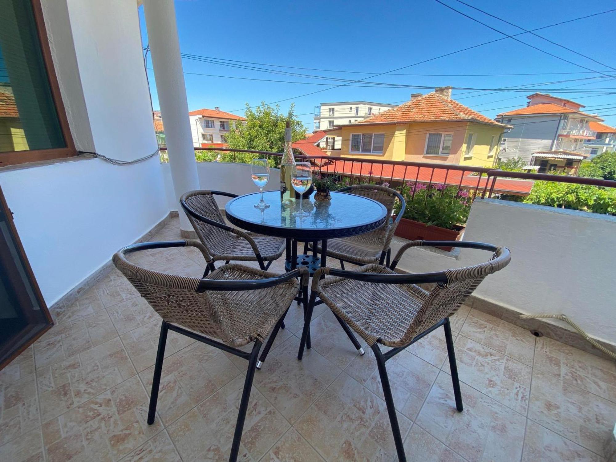 Apartments Yana Obzor Exterior photo