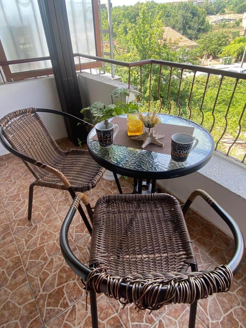 Apartments Yana Obzor Exterior photo